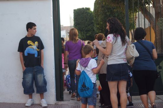 COMIENZA HOY EL CURSO ESCOLAR 2012/13 EN LOS ONCE CENTROS DE EDUCACIÓN INFANTIL Y PRIMARIA DE TOTANA, MIENTRAS EN SECUNDARIA SE INCIARÁ EL PRÓXIMO LUNES, DÍA 17