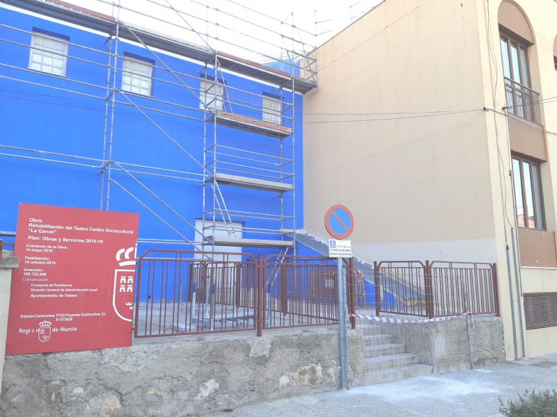 Finalizan las obras de arreglo de la cubierta del Teatro Gins Rosa del Centro Sociocultural La Crcel, cuyas actuaciones se centran ahora en el interior de la infraestructura