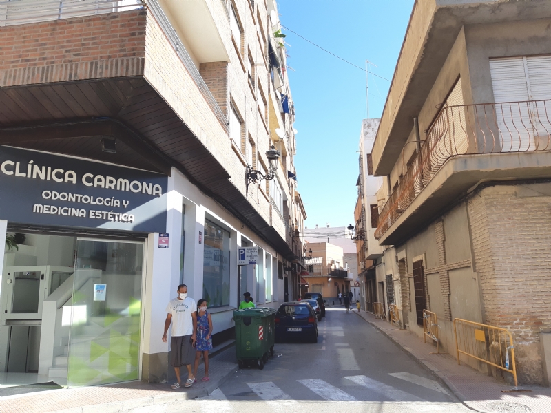 Acometern obras de renovacin de un tramo de la red de alcantarillado en la calle Jos Antonio Requena por una rotura en la tubera que provoca filtraciones