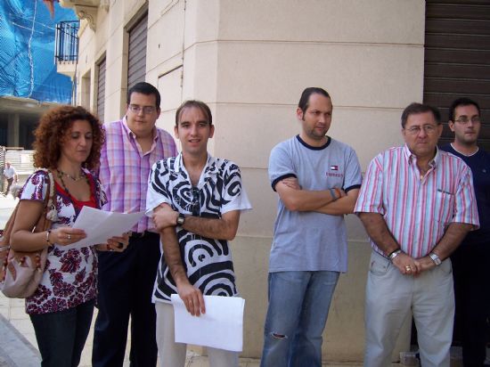 TOTANA SE SUMA  A LA CONMEMORACIN DEL DA MUNDIAL DE LA SALUD MENTAL A TRAVS DE LA LECTURA DE UN MANIFIESTO POR PARTE DE LAS AUTORIDADES MUNICIPALES