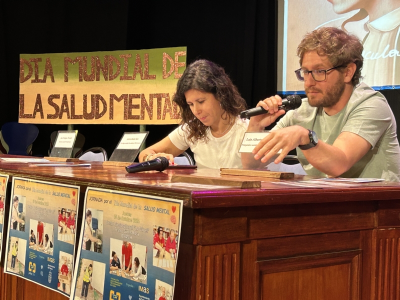 Totana celebra una Jornada de Concienciación para conmemorar el Día Mundial de la Salud Mental, organizada por el Centro de Día 