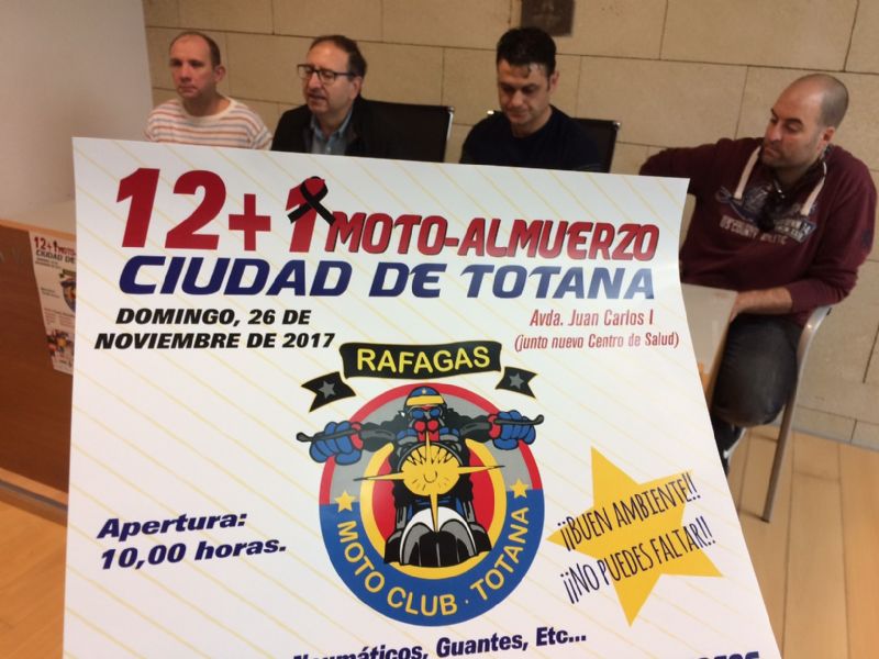 Vdeo. El Moto Club Rfagas organiza el 12+1 Moto-Almuerzo Ciudad de Totana el 26 de noviembre en La Bscula, congregando ms de 300 motocicletas y en homenaje a ngel Nieto