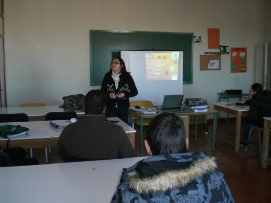 LOS ALUMNOS DEL AULA OCUPACIONAL DE TOTANA PARTICIPAN EN DIFERENTES ACTIVIDADES COMPLEMENTARIAS DURANTE EL PRIMER TRIMESTRE DEL CURSO ESCOLAR