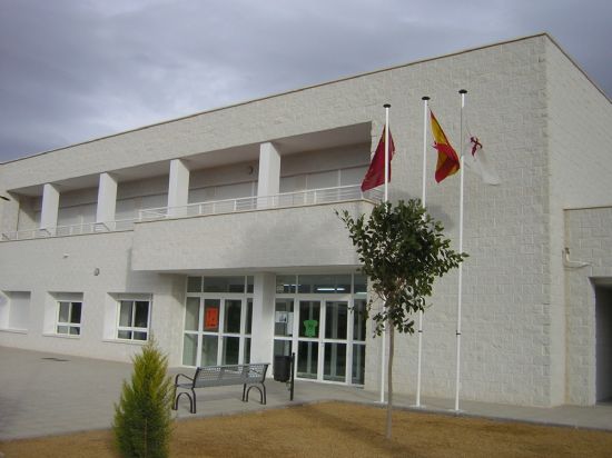 MS DE UNA VEINTENA DE DOCENTES INAUGURAN EL CENTRO DE PROFESORES Y RECURSOS DE TOTANA, UBICADO EN EL COLEGIO LUS PREZ RUEDA