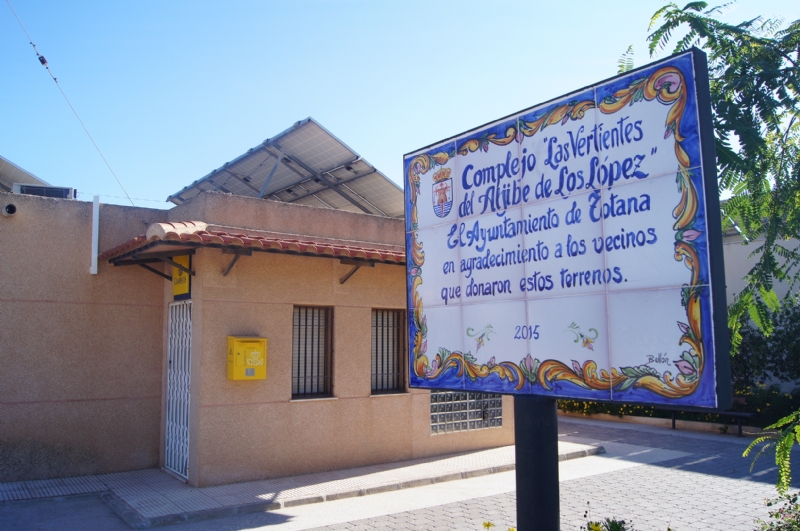 La Asociación de Vecinos de El Paretón-Cantareros va a gestionar la Sala Polivalente del Complejo "Las Vertientes del Aljibe de Los López" 