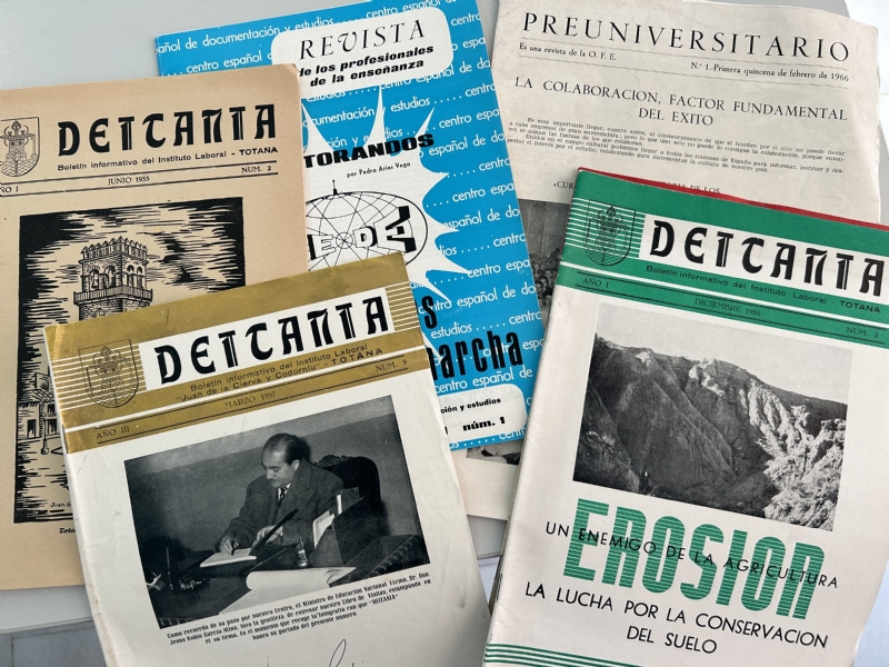 Donan al Archivo Municipal unos ejemplares de la revista Deitania, del Instituto Laboral de Totana que se editaba en la dcada de los cincuenta   