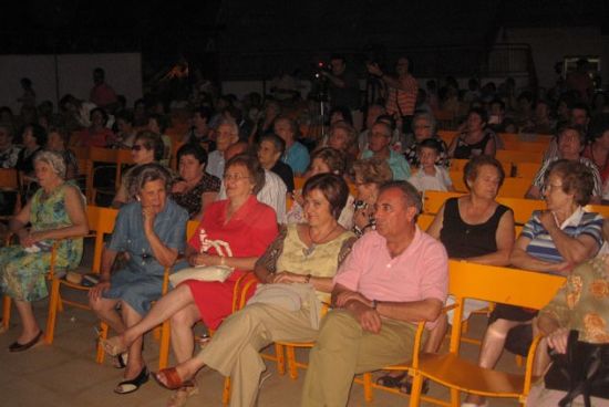 XITO DE PARTICIPACIN EN LA ANTOLOGA DE LA ZARZUELA ORGANIZADA POR LA CORAL DE SANTIAGO CON MOTIVO DE LA CELEBRACIN DE SU 25 ANIVERSARIO