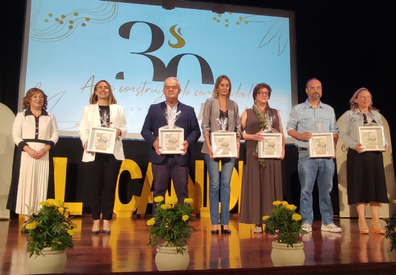 El Ayuntamiento de Totana felicita al Colectivo para la Promoción Social "El Candil" con motivo de la celebración de su 30 aniversario