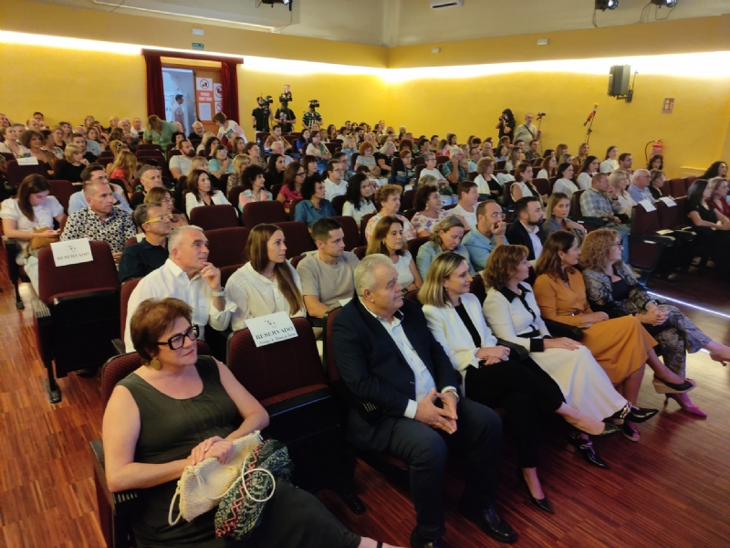 El Ayuntamiento de Totana felicita al Colectivo para la Promoción Social "El Candil" con motivo de la celebración de su 30 aniversario