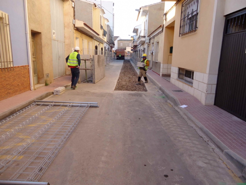 En marcha las obras de renovacin de las redes de agua potable y alcantarillado en la calle Galicia, que tendrn una duracin de un mes y medio
