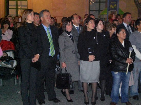 CIENTOS DE TOTANEROS  Y AUTORIDADES MUNICIPALES RECIBEN CON TODOS LOS HONORES A SANTA EULALIA EN LA PARROQUIA DE SANTIAGO TRAS SU TRASLADO EN PROCESIN DESDE SAN ROQUE