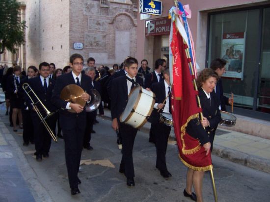 CIENTOS DE PERSONAS ACOMPAAN A LA IMAGEN DE LA PATRONA, SANTA EULALIA, EN UNA SOLEMNE PROCESIN QUE RECORRI LAS CALLES DE LA LOCALIDAD EN EL DA DE SU ONOMSTICA