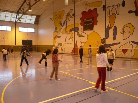 LA CONCEJALIA DE DEPORTES DE TOTANA HA PUESTO EN MARCHA 26 MODULOS DEPORTIVOS EN LOS CENTROS DE ENSEÑANZA DE TOTANA, EN COLABORACION CON LA DIRECCION GENERAL DE DEPORTES DE LA REGIÓN DE MURCIA Y LOS CLUBES DEPORTIVOS DE LA LOCALIDAD