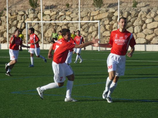 EL EQUIPO "ANTONIO FUENTES MÉNDEZ" ARREBATA EL QUINTO PUESTO DE LA LIGA DE FÚTBOL AFICIONADO "JUEGA LIMPIO" AL EQUIPO "HAMBURGUESERÍA TARA", EN UNA JORNADA DONDE GANARON TODOS LOS FAVORITOS