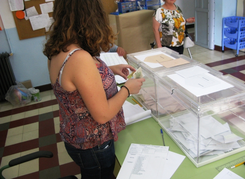 Residentes extranjeros de 12 pases pueden solicitar su inscripcin en el censo electoral hasta el 15 de enero para votar en las elecciones municipales