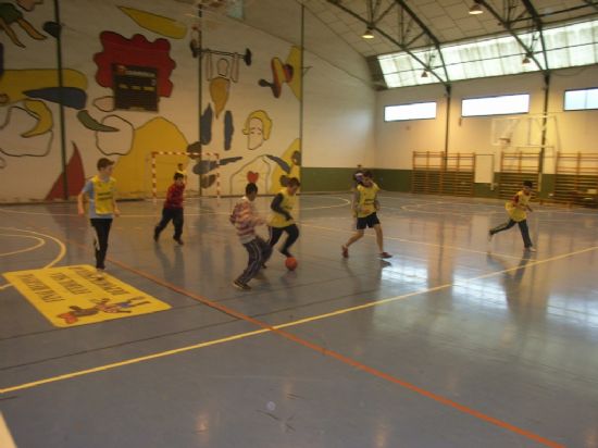 LA CONCEJALÍA DE DEPORTES ORGANIZÓ LA FASE LOCAL DE LOS DEPORTES DE EQUIPO DE DEPORTE ESCOLAR, EN LAS CATEGORÍAS INFANTIL, CADETE Y JUVENIL