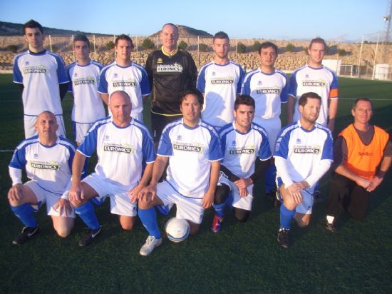 EL EQUIPO PREEL GOLEA AL EQUIPO DISEÑOS JAVI EN LA 15 JORNADA Y SE COLOCA LIDER EN PRIMERA DIVISIÓN DE LA LIGA DE FUTBOL AFICIONADO JUEGA LIMPIO. EN SEGUNDA DIVISIÓN, DESTACO EL PINCHAZO DE AGRORIZAO QUE LE ALEJA DEL PRIMER PUESTO 