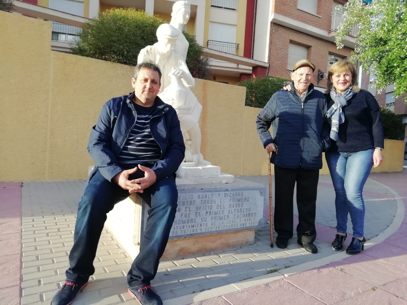 El Ayuntamiento efectuar un reconocimiento pblico a la familia de alfareros Tudela, que representa la sptima generacin de este oficio en Totana