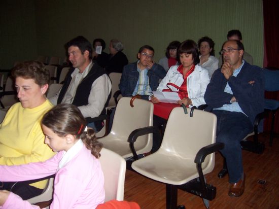 LA CONCEJAL DE CULTURA ASISTE  AL CONCIERTO FIESTAS DE PRIMAVERA CON LA ACTUACIN CONJUNTA DE LA CORAL SANTIAGO Y LA AGRUPACIN MUSICAL DE TOTANA CON LA ANTOLOGA DE LA ZARZUELA EN LA CRCEL