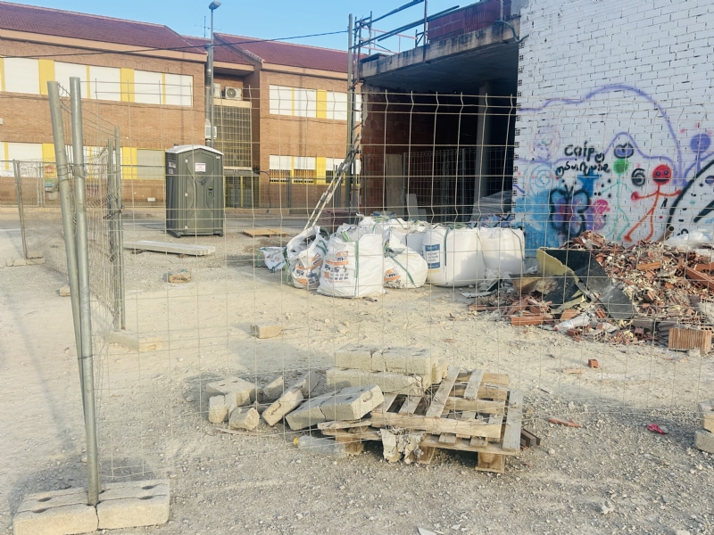 Comienzan las obras de finalización del nuevo Centro Social del barrio de San José, cuyas actuaciones finalizarán después del verano Comienzan las obras de finalización del nuevo Centro Social del barrio de San José, cuyas actuaciones finalizarán después del verano