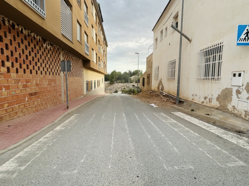 Pavimentarn la parte del Camino de Las Cabezuelas que comunica la avenida Juan Carlos I con el barrio de la Era Alta, a travs de la calle Rosa