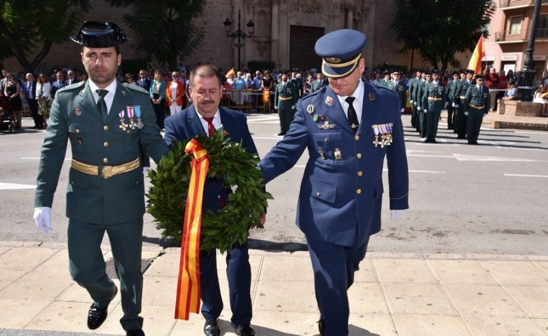 Vdeo. Totana rinde homenaje a la bandera de Espaa y reconoce la labor de los Cuerpos y Fuerzas de Seguridad del Estado en el Da de la Fiesta Nacional, festividad del Pilar