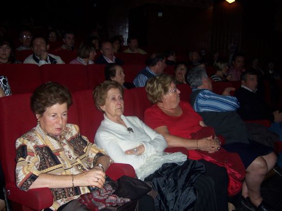 LA MSICA POPULAR CON SABOR LATINO Y ENTRAABALE DEL GRUPO LOS PARRANDBOLEROS SEDUCE A UN PBLICO TOTANERO QUE COMPLET EL AFORO DEL CINE VELASCO