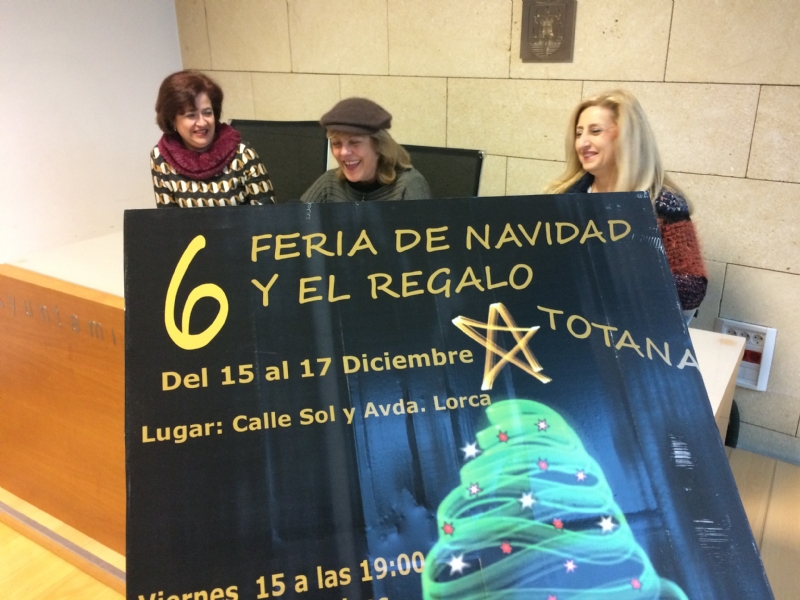 Vdeo. La VI Feria de Navidad y el Regalo de la Avenida de Lorca se celebra este prximo fin de semana, del 15 al 17 de diciembre, con la participacin de ms de 50 comercios