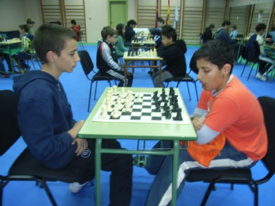 EL TORNEO DE AJEDREZ DE DEPORTE ESCOLAR, ORGANIZADO POR LA CONCEJALÍA DE DEPORTES DE TOTANA EN COLABORACIÓN CON EL CLUB DE AJEDREZ TOTANA, CONTÓ CON LA PARTICIPACIÓN DE 30 ESCOLARES DE LA LOCALIDAD