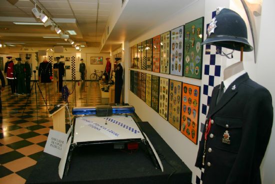 UNAS 5.000 PERSONAS VISITAN LA I EXPOSICI�N DE MATERIAL POLICIAL ORGANIZADA POR LA POLIC�A LOCAL DE ESTA LOCALIDAD