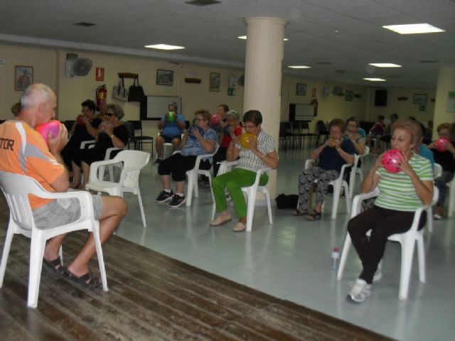 Comienza el programa de "Gimnasia para Personas Mayores", organizado por la Concejalía de Deportes, en el Centro Municipal de Personas Mayores