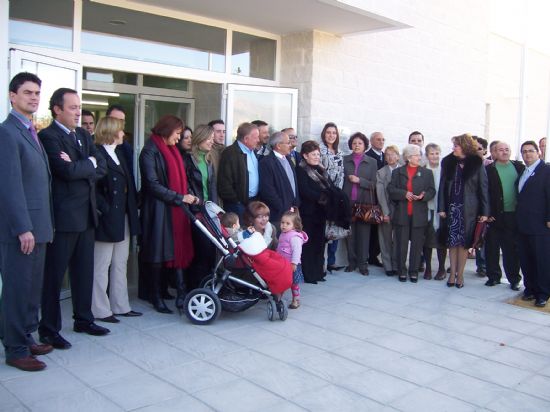 EL CONSEJERO DE EDUCACIN INAUGURA EL NUEVO COLEGIO DE EDUCACIN INFANTIL Y PRIMARIA LUIS PREZ RUEDA, UBICADO EN EL BARRIO DE TIROL-CAMILLERI, QUE ACTUALMENTE CUENTA CON UN CENTENAR DE ALUMNOS ESCOLARIZADOS