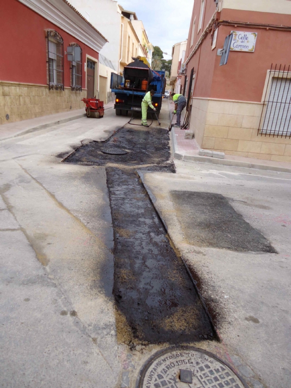 La Concejala de Aguas y Alcantarillado finaliza las obras de renovacin de la red y acometidas de alcantarillado en el Callejn de la Calle Valle del Guadalentn y la va Extremadura