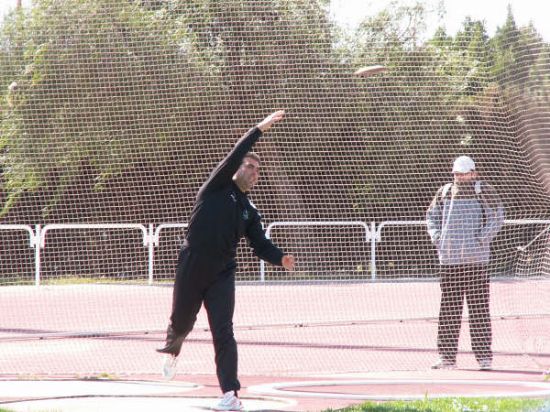 DOS ALUMNOS DEL CENTRO OCUPACIONAL JOS MOYA, MARI CARMEN ROBLES Y PEDRO CNOVAS, CONSIGUEN CUATRO TTULOS EN EL CAMPEONATO REGIONAL DE ATLETISMO CELEBRADO EN MURCIA