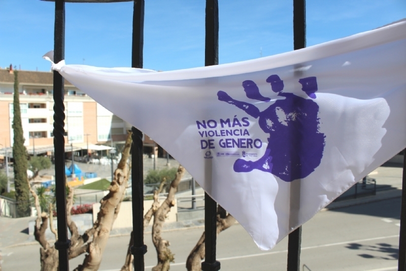 El Ayuntamiento de Totana muestra su indignacin y absoluto rechazo por los ltimos asesinatos machistas acontecidos en Espaa