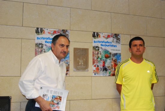 EL PROGRAMA DE ACTIVIDADES DEPORTIVAS PARA LA TEMPORADA 2009/10 INCLUYE TODA LA OFERTA DEPORTIVA ORGANIZADA TANTO POR LA CONCEJALÍA DE DEPORTES COMO POR LOS CLUBES DEPORTIVOS