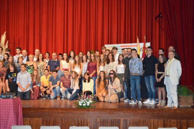 Autoridades municipales asisten al acto conmemorativo del X Aniversario del programa de Diploma de Bachillerato Internacional del IES "Juan de la Cierva y Codorniú"