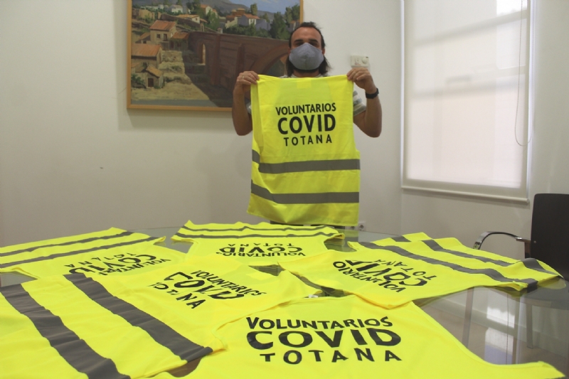 Un total de ocho empleados municipales refuerzan los trabajos de rastreo en ambos centros de salud para frenar los contagios por COVID-19   