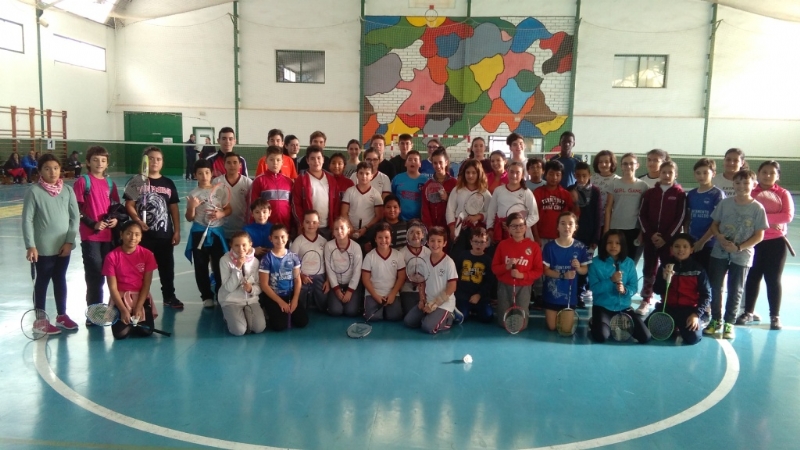 La Concejalía de Deportes organizó la Fase Local de Bádminton de Deporte Escolar, donde participaron 55 escolares de los diferentes centros de enseñanza