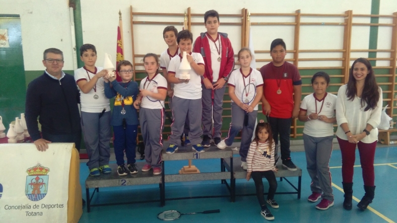 La Concejala de Deportes organiz la Fase Local de Bdminton de Deporte Escolar, donde participaron 55 escolares de los diferentes centros de enseanza