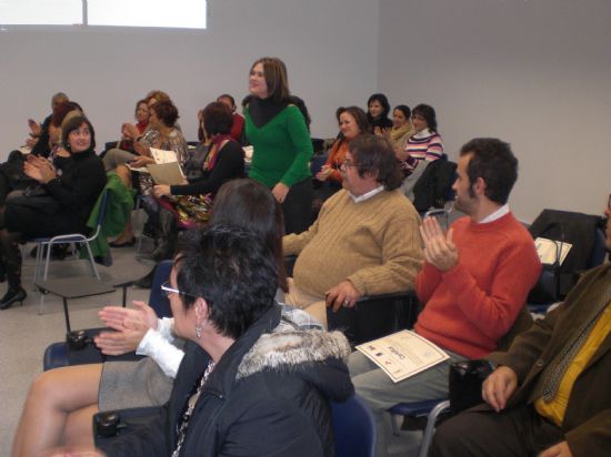 UN TOTAL DE 24 ALUMNOS RECIBEN LOS DIPLOMAS TRAS LA CLAUSURA DE LA ESCUELA TALLER NUEVAS TECNOLOGAS POR PARTE DE LAS AUTORIDADES MUNICIPALES