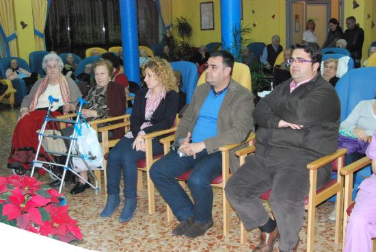 LAS ACTIVIDADES NAVIDEÑAS DE LA RESIDENCIA DE ANCIANOS "LA PURÍSIMA" ARRANCAN CON UNA MISA CANTADA POR EL CORO SANTA CECILIA