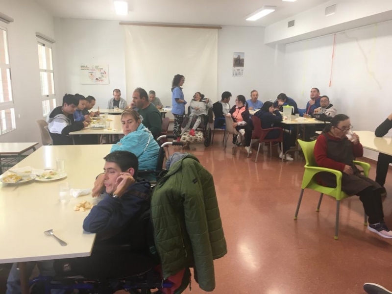 Adjudican el contrato de catering y comedor en los Centros de Día para Personas con Discapacidad y la Escuela Infantil "Clara Campoamor"