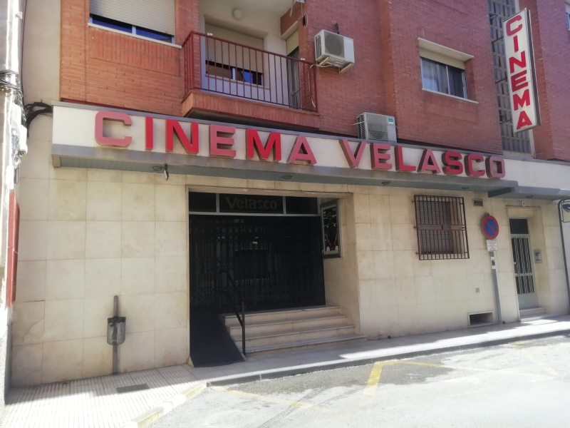 El Ayuntamiento suscribir un convenio de colaboracin con el Cinema Velasco por 15.000 euros para promover actividades de carcter cultural o inters social en el 2023