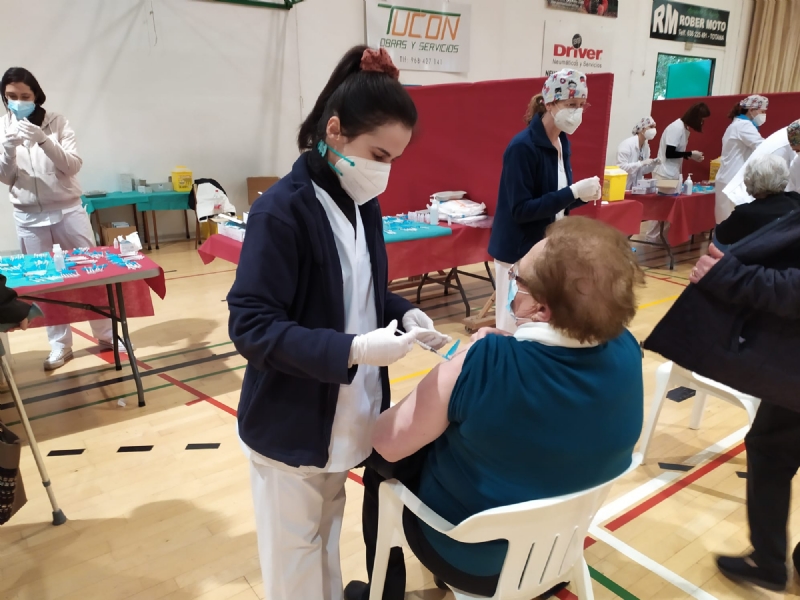 Vídeo. Cerca de 2.500 personas se han vacunado contra el COVID-19 en Totana durante las últimas 48 horas, en franjas de edad de población más adulta