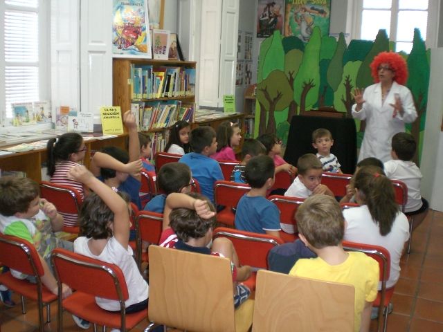 xito de participacin en el Taller de Animacin a la Lectura Doctor Cuentitis ofertado por la Biblioteca Municipal