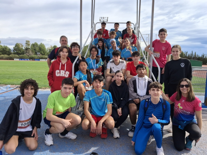 El equipo Juvenil Femenino del IES Juan de la Cierva se proclama campe&oacute;n regional de Campo a Trav&eacute;s de Deporte Escolar