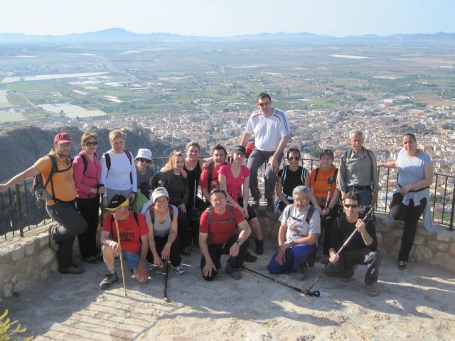 LA CONCEJALÍA DE DEPORTES ORGANIZÓ UNA RUTA DE SENDERISMO POR EL VECINO MUNICIPIO DE ALHAMA DE MURCIA EN LA QUE PARTICIPARON 18 DEPORTISTAS