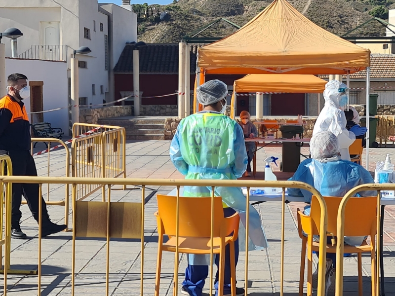 El equipo COVID del SMS comienza en el barrio de San Jos las visitas a diferentes puntos del casco urbano para la realizacin de test de antgenos y deteccin de positivos 