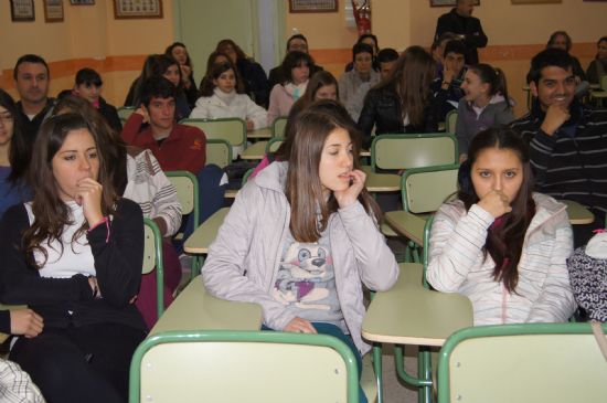 LOS ALUMNOS DEL IES "PRADO MAYOR" PONEN EN MARCHA LA REVISTA DIGITAL "LA TORTUGA MORA"